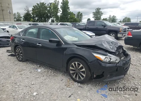 2017 Nissan Altima 2.5 z USA, uszkodzony, nr VIN 1N4AL3AP9HC219452